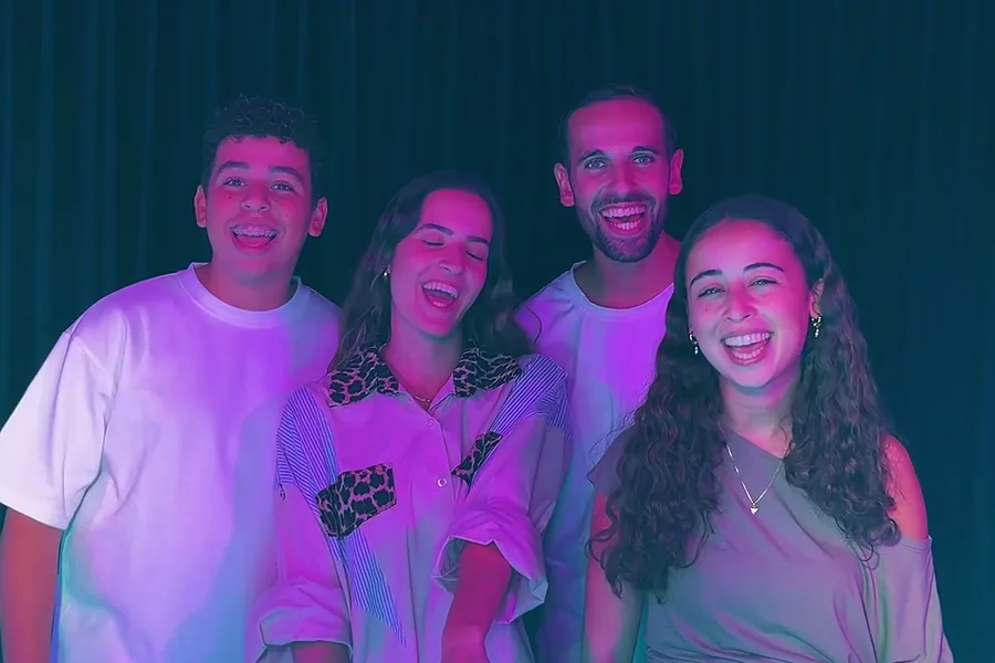 משפחות · 13+
